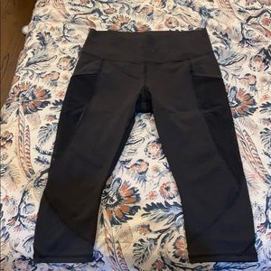 Lululemon mesh cropped leggings
